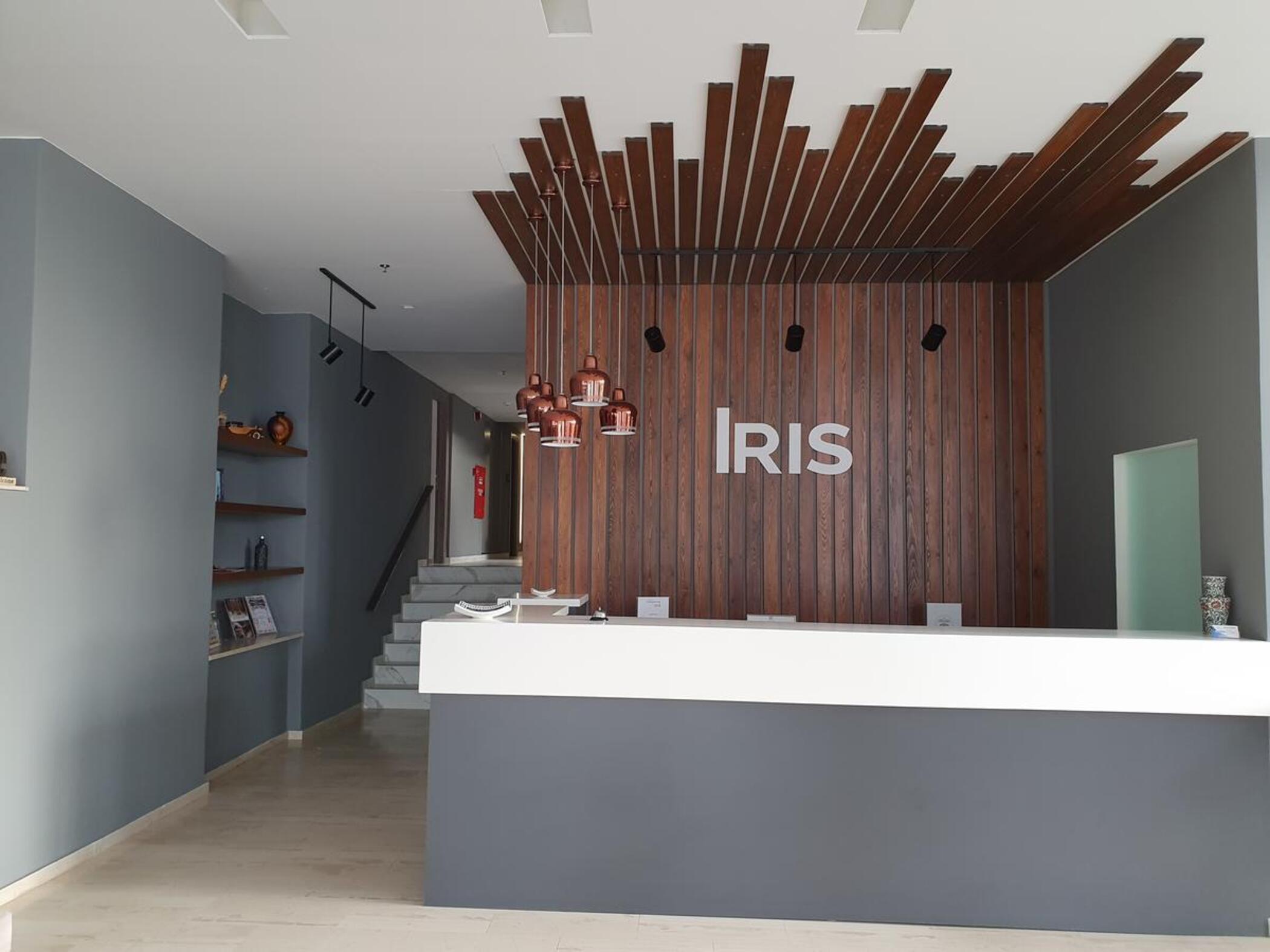 Iris Hotel بساليدي المظهر الخارجي الصورة